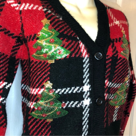 New! Urban Heritage cropped sequinned ugly Christmas sweater, medium - Picture 2 of 8